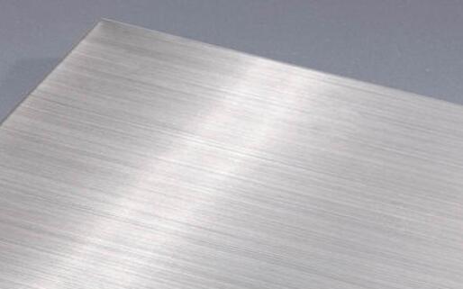Why is 310S stainless steel used in high-temperature environments?